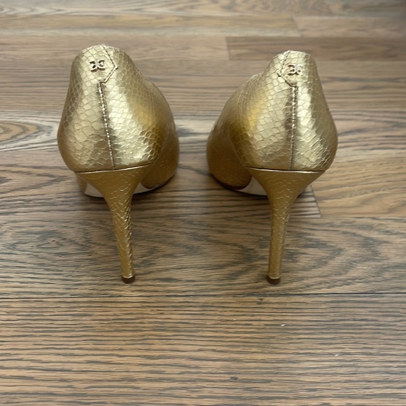 Sam Edelman Gold Pointed-Toe Heels - Picture 3 of 4